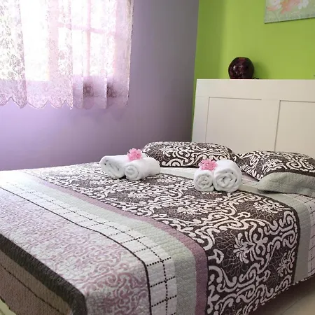 Dimitra * ניקיאנה