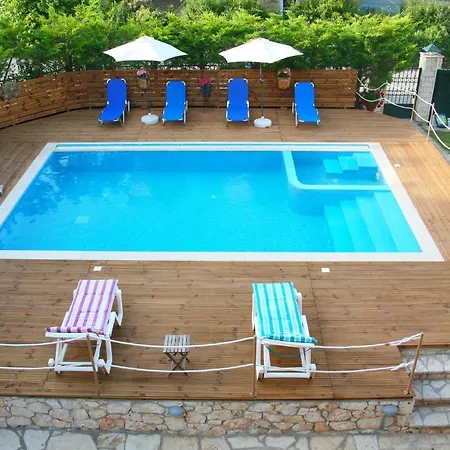 Dimitra ניקיאנה