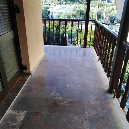 Dimitra בית נופש *